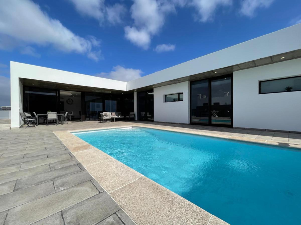 Eslanzarote Eco Villa Tony, Heated Pool, Jacuzzi, Sat Tv, Super Wifi La Costa Exterior photo