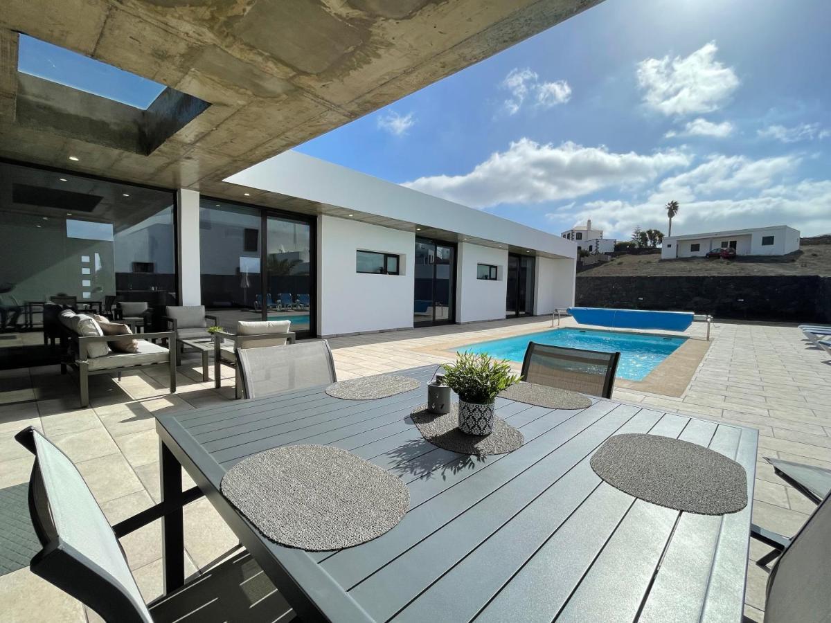 Eslanzarote Eco Villa Tony, Heated Pool, Jacuzzi, Sat Tv, Super Wifi La Costa Exterior photo